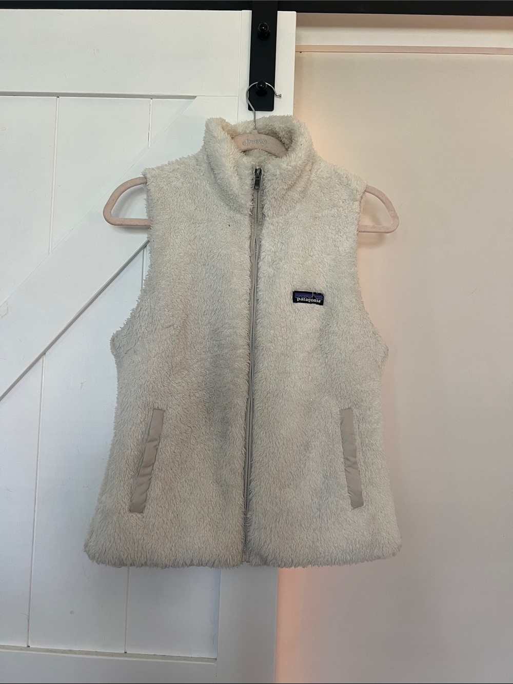 Patagonia Off-White Sherpa Fleece Vest - Women's